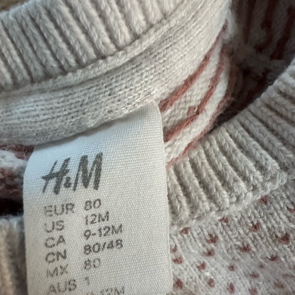 Baby Girl Clothing Bundle | Carter’s, H&M, Wonder Nation | 12 pieces - Picture 5 of 15